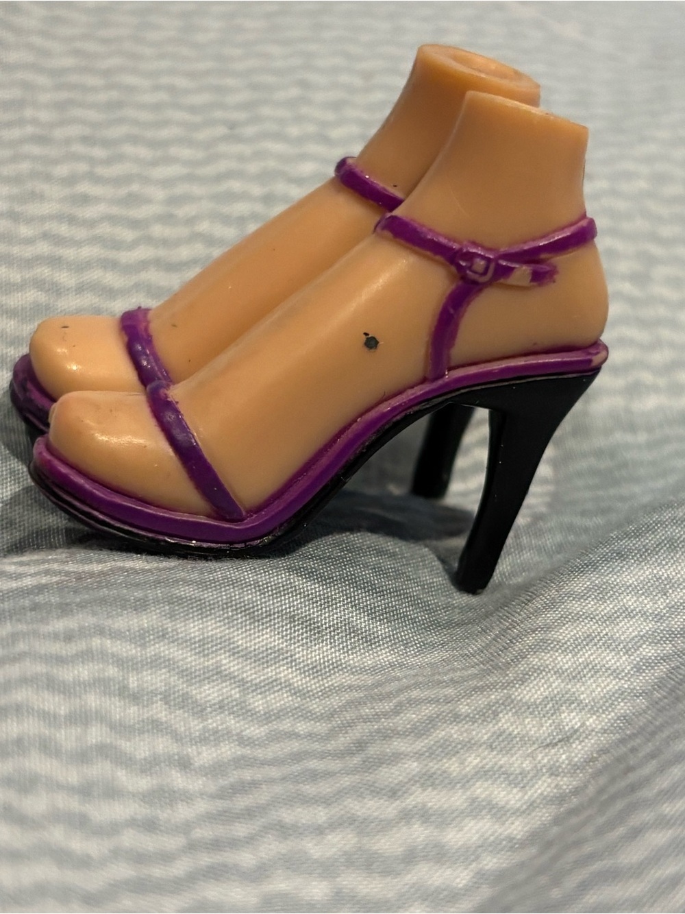 Bratz Head Games Cloe Purple Trim High-Heel Shoes